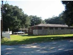 4345 Leslie St in North Charleston, SC - Building Photo