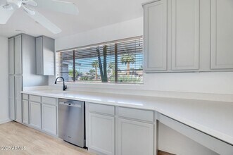 4521 N 75th Pl in Scottsdale, AZ - Building Photo - Building Photo