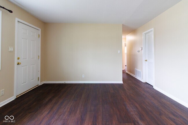 4929 Katherine Dr in Indianapolis, IN - Building Photo - Building Photo