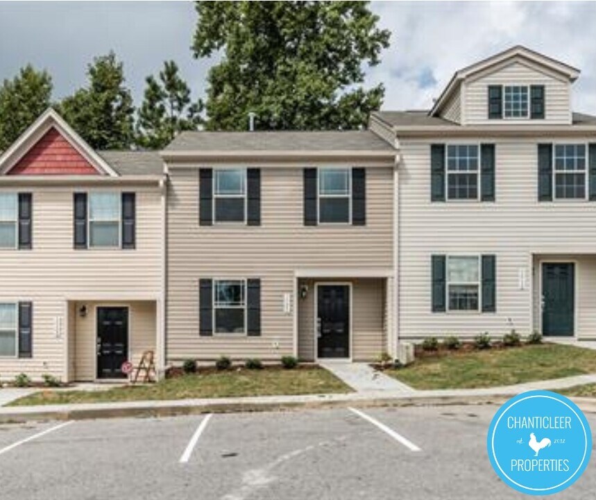3524 Midway Island Court in Raleigh, NC - Building Photo