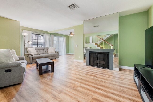 9006 Stacie Ln in Anaheim, CA - Building Photo - Building Photo