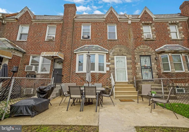 property at 1252 Gilham St