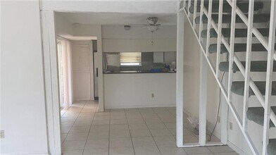 6900 Hart Ln in Austin, TX - Building Photo - Building Photo