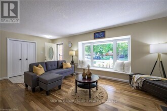 6 Kirkton Ct in London, ON - Building Photo - Building Photo