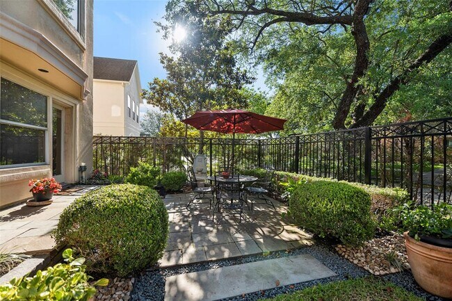 4008 Childress St in Houston, TX - Building Photo - Building Photo