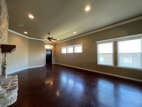 3004 Stallion Dr in Robinson, TX - Building Photo - Building Photo