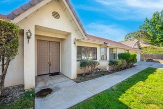 11751 Almond Ct in Loma Linda, CA - Building Photo - Building Photo