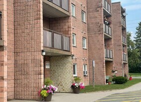Cooper Terrace Apartments in Sault Ste Marie, ON - Building Photo