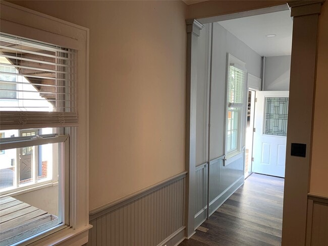 249 Main St in Northport, NY - Building Photo - Building Photo