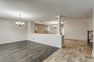 7766 Falcon Oak Dr in San Antonio, TX - Building Photo - Building Photo