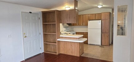 130 N 3rd Ave in Sequim, WA - Building Photo - Building Photo