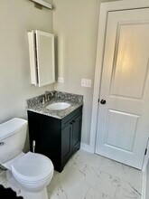 2501 Grove St, Unit #1 in Blue Island, IL - Foto de edificio - Building Photo