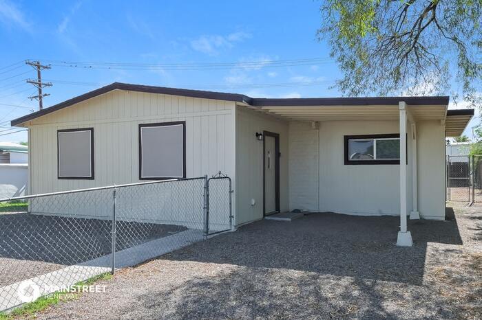 1727 S Winstel Ave in Tucson, AZ - Building Photo