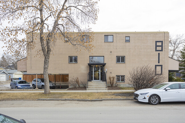 810 2 St NE in Calgary, AB - Building Photo - Building Photo