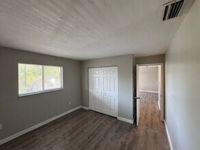 927 33rd Ave W in Bradenton, FL - Building Photo - Building Photo