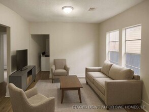 8213 E Erath St in Houston, TX - Building Photo - Building Photo