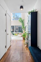 299 Van Buren St, Unit 2C in Brooklyn, NY - Building Photo - Building Photo