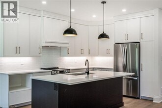 115 Chesley St in Hamilton, ON - Building Photo - Building Photo