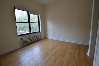 257 W 97th St, Unit 2FL in New York, NY - Foto de edificio - Building Photo