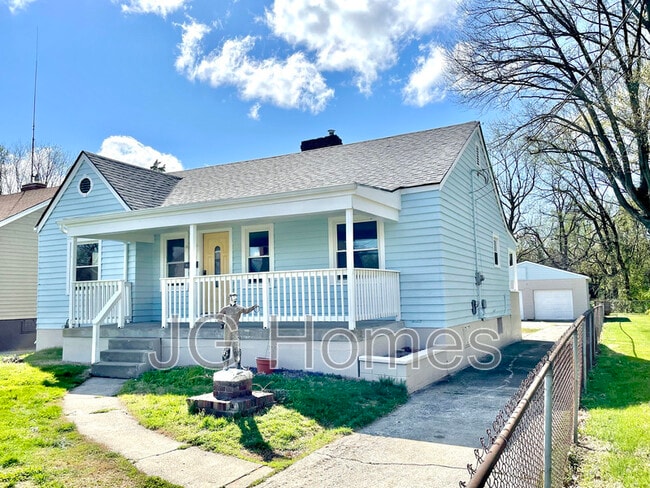 property at 1810 Cypress St