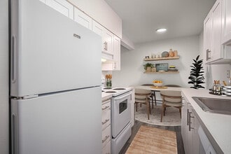 Park Ballinger 75 in Edmonds, WA - Building Photo - Building Photo