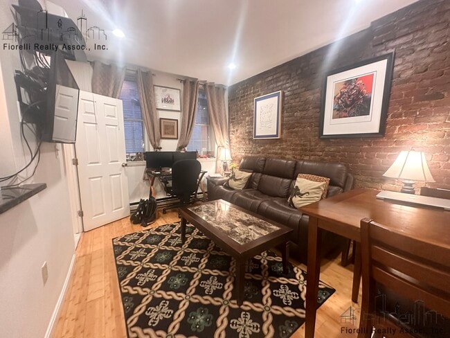 280 North St, Unit A in Boston, MA - Building Photo - Building Photo