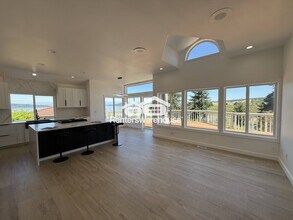2805 Chambers Bay Dr in Steilacoom, WA - Building Photo - Building Photo