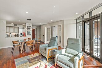 500 W Harbor Dr in San Diego, CA - Building Photo - Building Photo