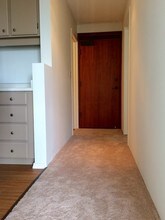 2600 Pualani Way-Unit -703 in Honolulu, HI - Building Photo - Building Photo