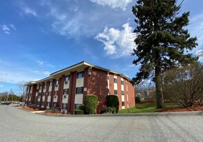 74 Beach St, Unit #3-3 in Woburn, MA - Building Photo