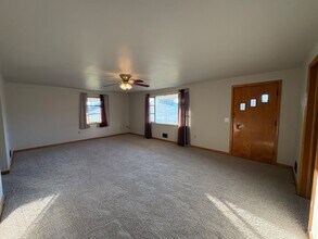 1722 Washington Blvd in Belpre, OH - Building Photo - Building Photo