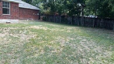 10732 Cotillion Dr in Dallas, TX - Building Photo - Building Photo