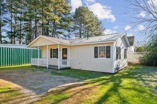 7426 Richmond Rd in Williamsburg, VA - Building Photo - Building Photo