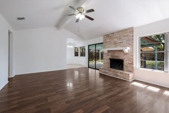 4650 Misty Run Dr in San Antonio, TX - Building Photo - Building Photo
