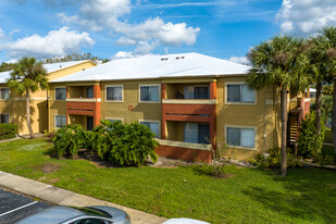 Oxford Square Condominiums Apartments