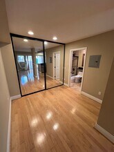 3927 Nobel Dr in San Diego, CA - Building Photo - Building Photo