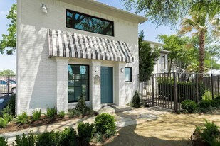 The Ellis Apartments