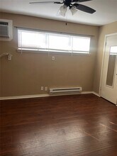 1204 St Joseph St in Houston, TX - Foto de edificio - Building Photo