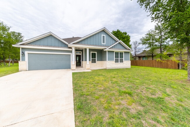 106 Koele Ct in Bastrop, TX - Building Photo - Building Photo