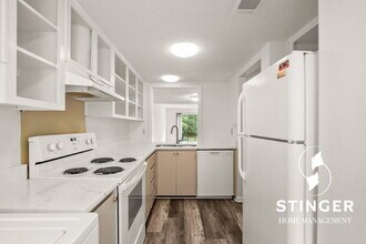 1b Marsh Harbor Dr in Beaufort, SC - Building Photo - Building Photo