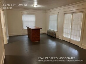 4728 16th Ave NE in Seattle, WA - Building Photo - Building Photo