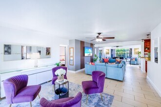 312 N Luna Ct in Hollywood, FL - Foto de edificio - Building Photo