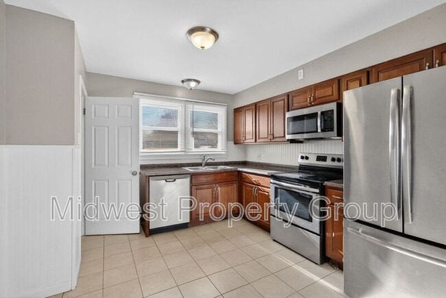 90 Ruth Dr in Florissant, MO - Building Photo - Building Photo