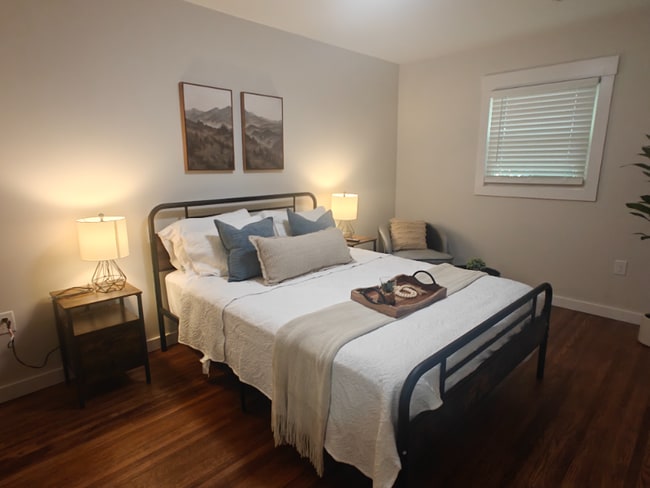 property at 920 Friendly Pl
