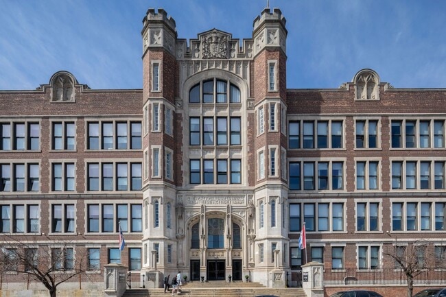 West Lofts Apartments