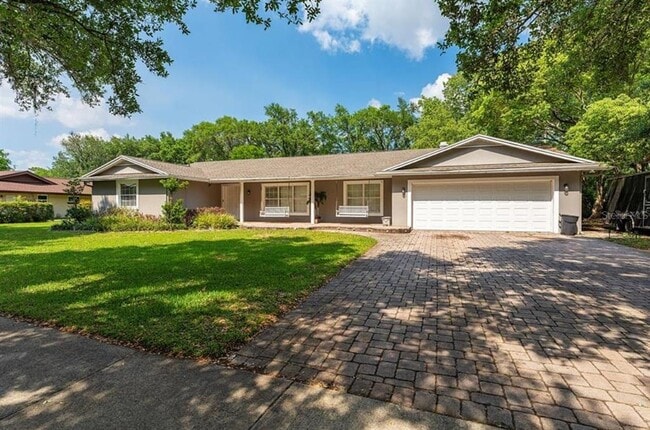 property at 1111 Pinar Dr