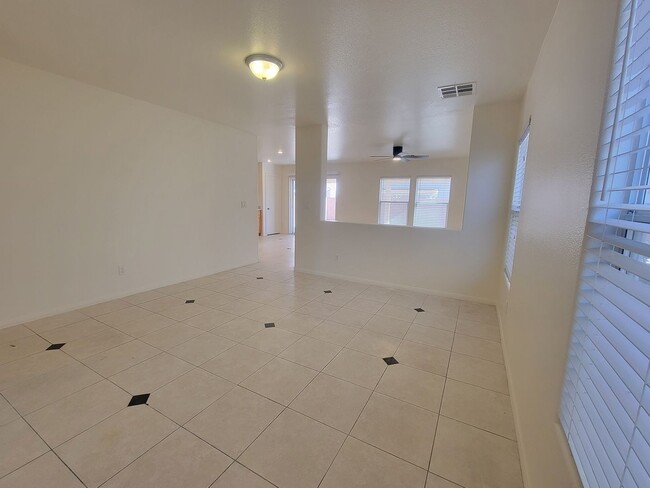 7614 Hope Valley St in Las Vegas, NV - Building Photo - Building Photo