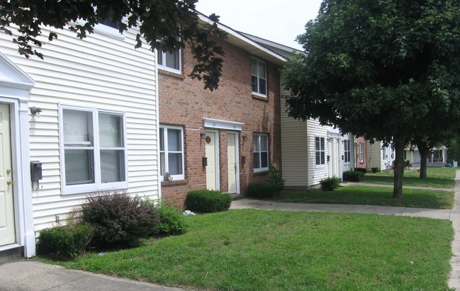 Brockwood Townhouses