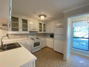28 Lake Shore Dr in Daphne, AL - Building Photo - Building Photo