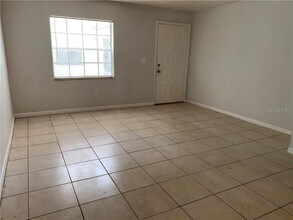 4009 E Bird St-Unit -B in Tampa, FL - Building Photo - Building Photo